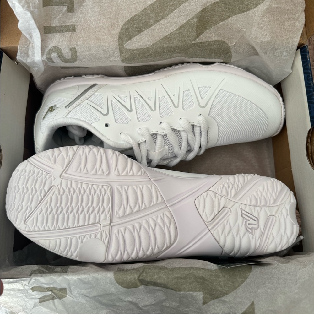 Varsity Spirit Double Edge Cheer Shoes